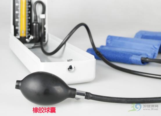 家用简单血压计怎么用视频教程,使用台式血压计时低压以何为准