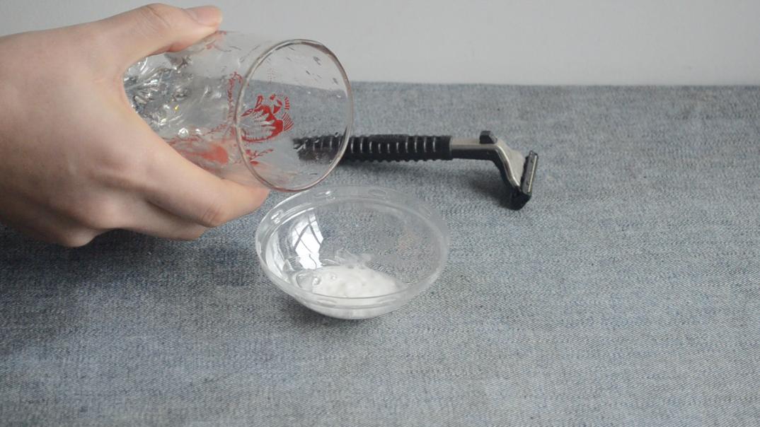 剃须泡沫自己做,剃毛泡沫和剃须泡沫