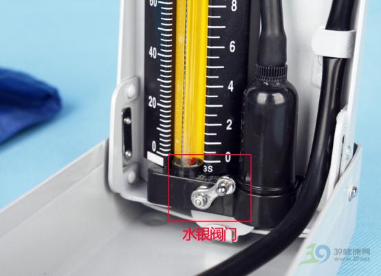 家用简单血压计怎么用视频教程,使用台式血压计时低压以何为准