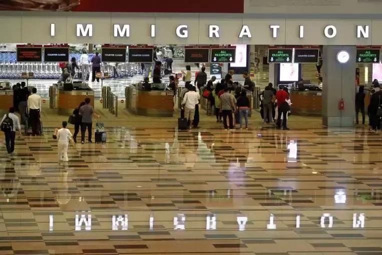 新加坡护照入境中国最新政策,持工作准证入境新加坡