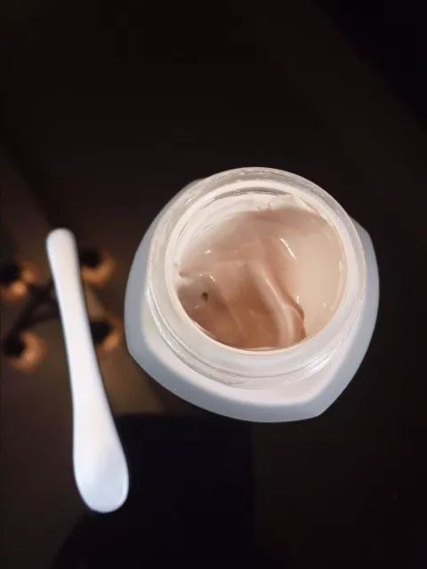 那些包装奇怪但很好用的化妆品,盘点那些鸡肋的化妆品包装