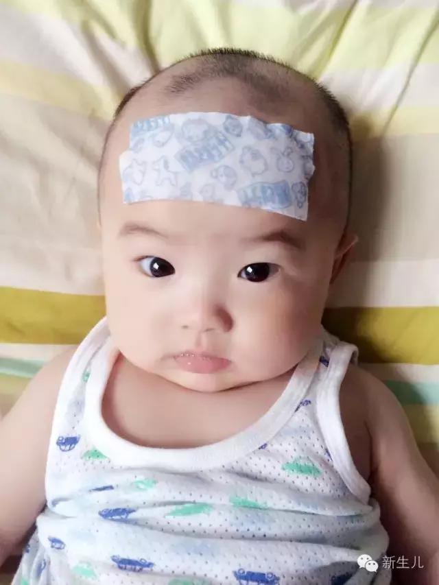 新生儿宝宝发烧了怎么办,20天新生儿发烧的症状