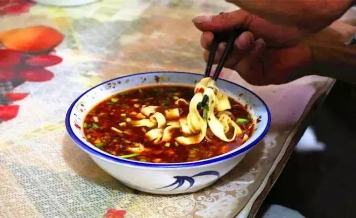 深藏民间的10多家老店，老丽江人集体的回忆，多少米其林都比不上