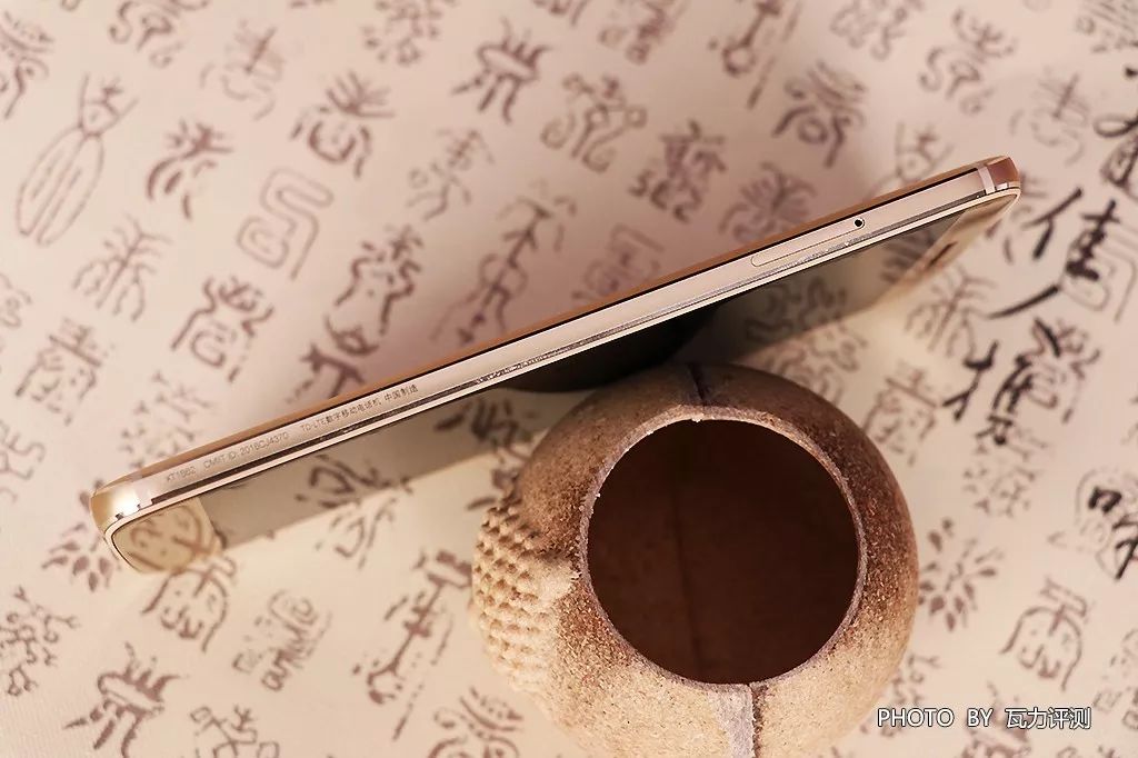 摩托罗拉MotoM手机评测耗电是软肋