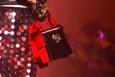 为什么要花这么多钱买一个包,为什么要买一万多的包