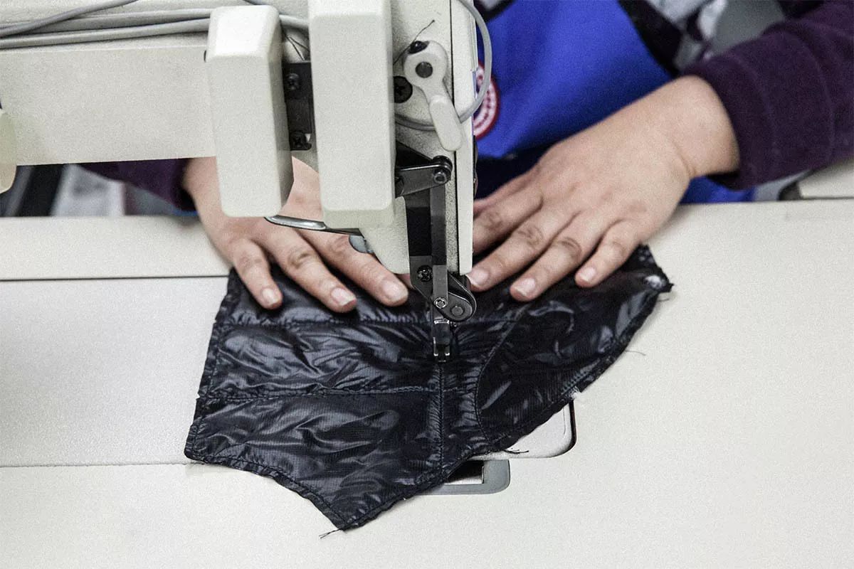 怎么分辨真假moncler羽绒服漫画图,monlambo羽绒服怎么辨别真假