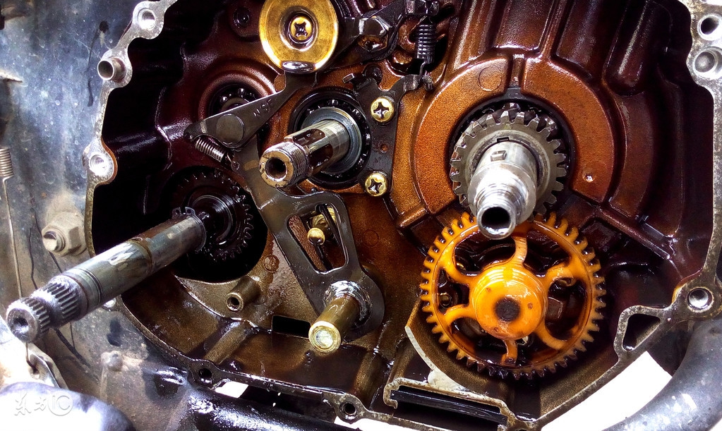 柴油发电机故障现象及故障原因,如何区分发电机故障或电瓶故障