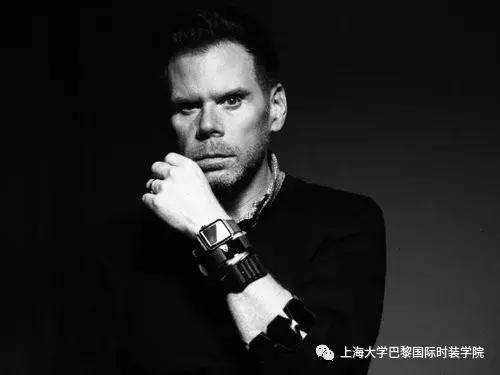 可穿戴式设备逐渐迎来了春天,2018值得购买的可穿戴设备