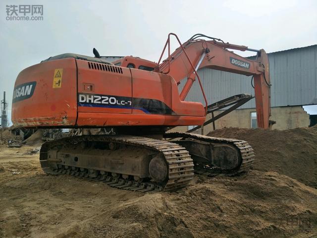 2019年二手卡特挖掘机,二手小松360挖掘机多少钱一台啊