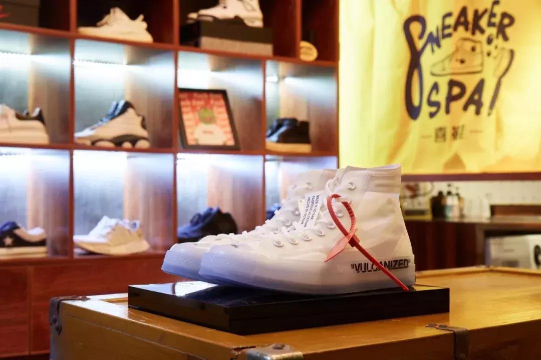 闪电鞋曝光！国内首家sneaker清洗保养专门店登入上海！