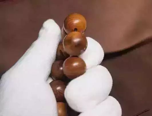 崖柏黑油料和黑骨料的区别,崖柏红油料好还是黑油好