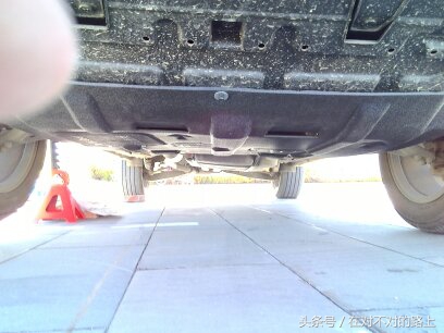 自带机油机滤找汽修厂更换多少钱,自己更换机油机滤