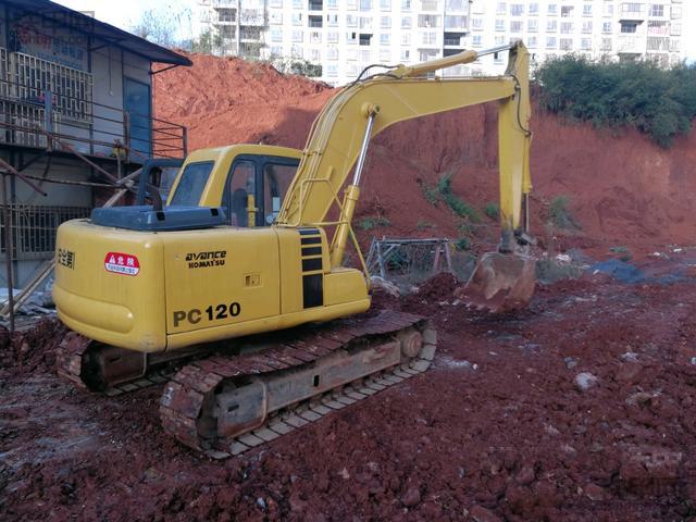 20万左右二手小松200挖掘机,小松挖掘机销量