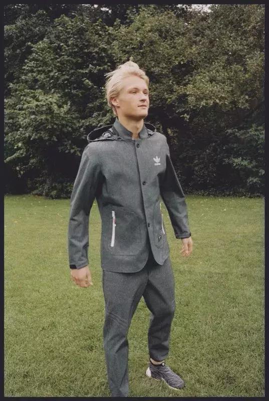 闪电鞋曝光！国内首家sneaker清洗保养专门店登入上海！