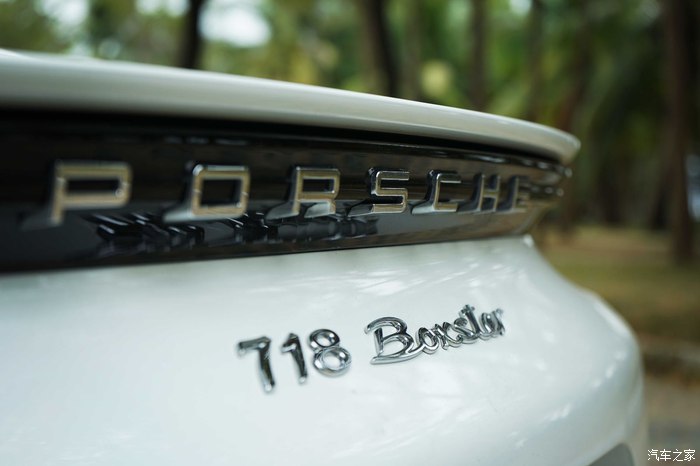 保时捷718boxster敞篷购车过程,保时捷718boxster冰雪漂移