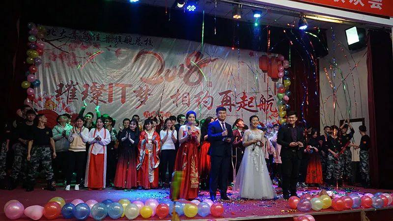 北大青鸟佳音旗舰总校电话,北大青鸟佳音旗舰总校沙河校区