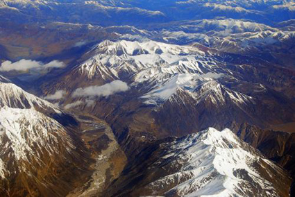 百万英雄出题需要答案么,百万英雄几道题