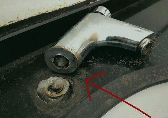 水龙头滴水漏水维修无螺丝,水龙头拧不紧漏水怎解决