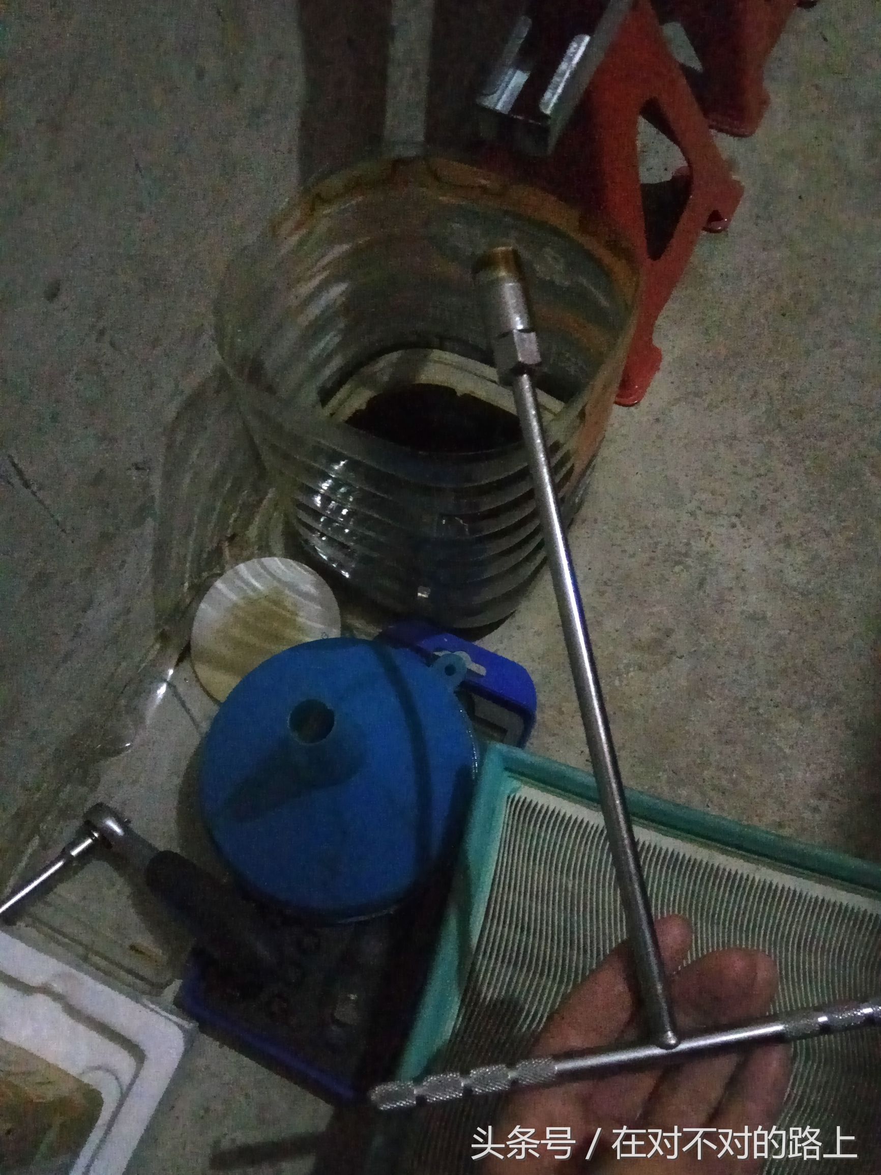 自带机油机滤找汽修厂更换多少钱,自己更换机油机滤