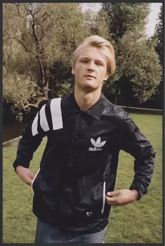 闪电鞋曝光！国内首家sneaker清洗保养专门店登入上海！