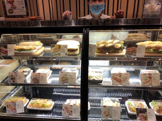 良品铺子成功史,良品铺子故事店