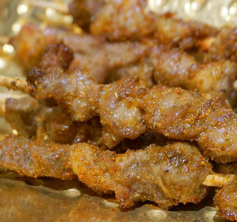 羊肉串怎么烤好吃窍门,羊肉串怎么烤才能软嫩多汁