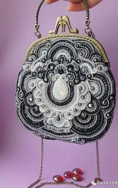 谁说鞋子脏了就要扔,怎样让旧鞋子焕然一新