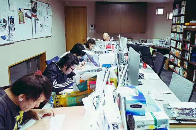 日本漫画家困境,日本底层漫画家