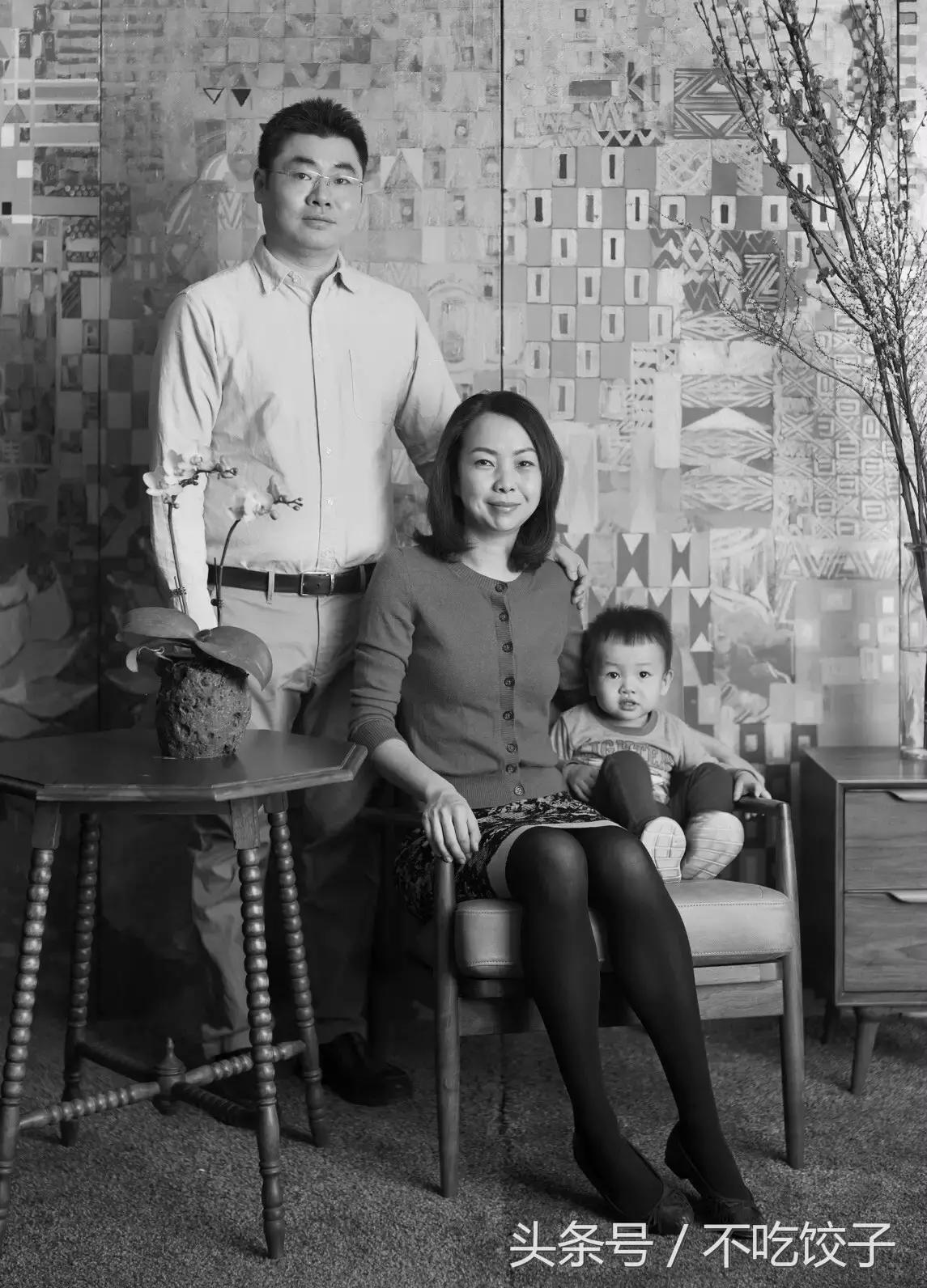 一天只能出2张照片，一张照片要2万，却可以传承100年