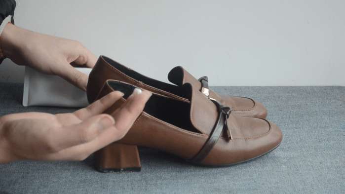 鞋子挤脚大拇指痛怎么办,鞋子挤脚不暖和