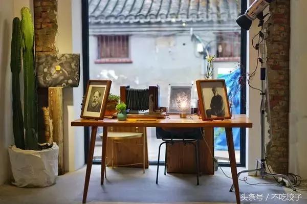 一天只能出2张照片，一张照片要2万，却可以传承100年