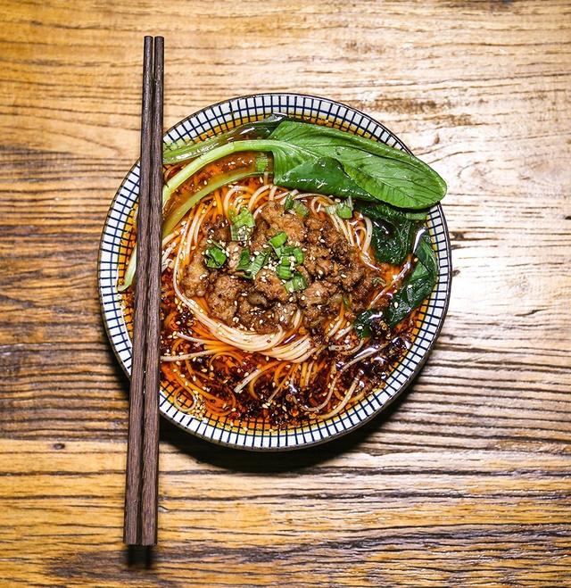 煮面吃面的误区你“踩”过吗？教你一道正宗的麻辣小面！