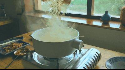 煮面吃面的误区你“踩”过吗？教你一道正宗的麻辣小面！