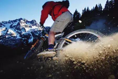 没有掌握山地车刹车的使用技巧，不够以谈骑行！