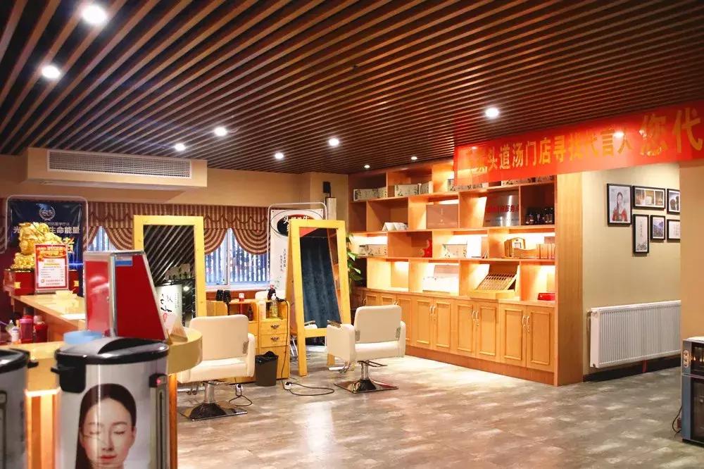 揭露美容养生馆内幕,曝光美发店的黑店