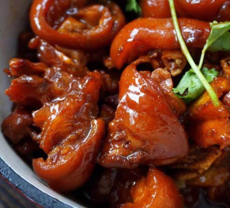 红烧猪蹄去腥,红烧猪蹄怎么才能入味