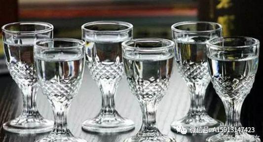 白酒是清澈好还是浑浊好,白酒浑浊用什么澄清