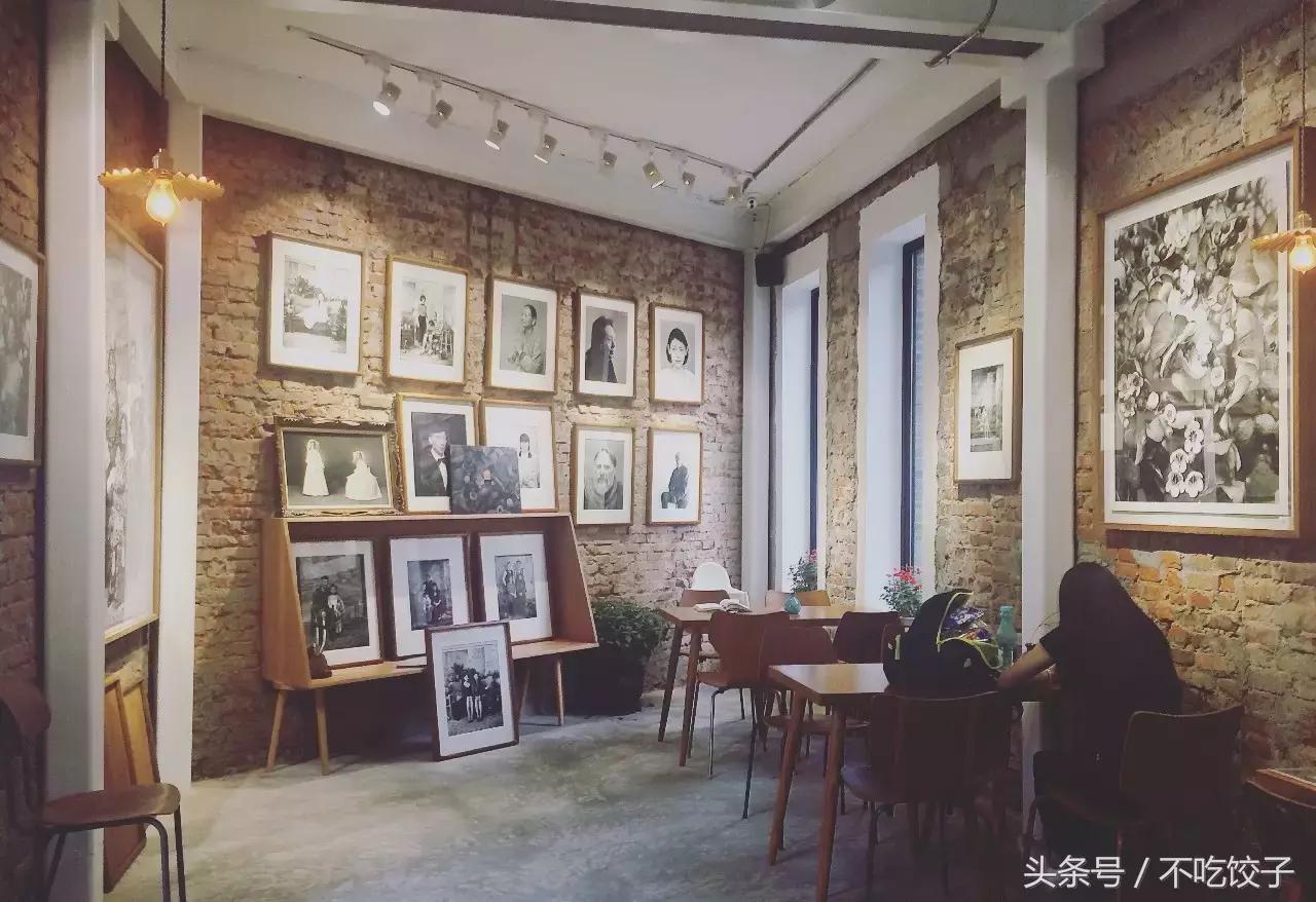 一天只能出2张照片，一张照片要2万，却可以传承100年