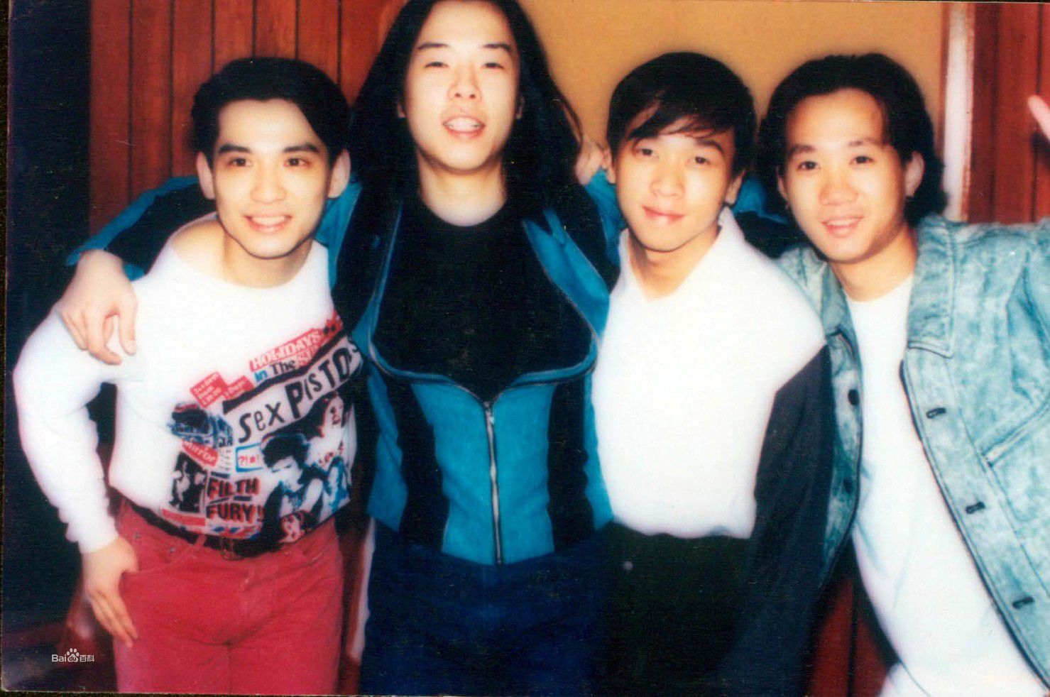 粤语歌好听难唱？先来个入门手册吧