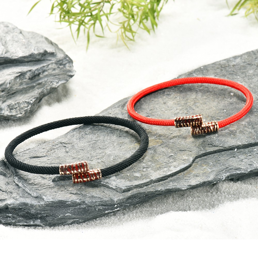 中国传统首饰手镯戒指耳饰,戴戒指的项链有什么寓意?