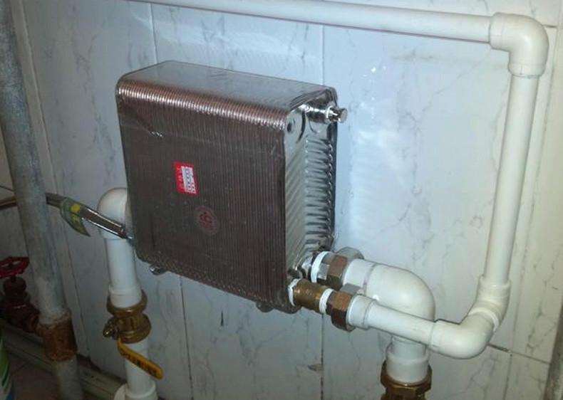 暖气过水热原理,暖气过水热漏水是怎么回事