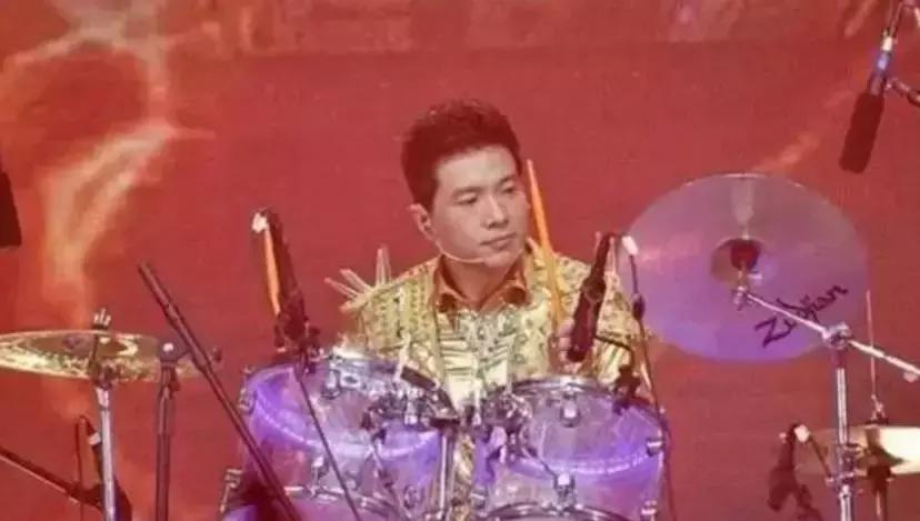 单人年会创意节目简单易学完整版,年会节目创意2021新节目男女混合