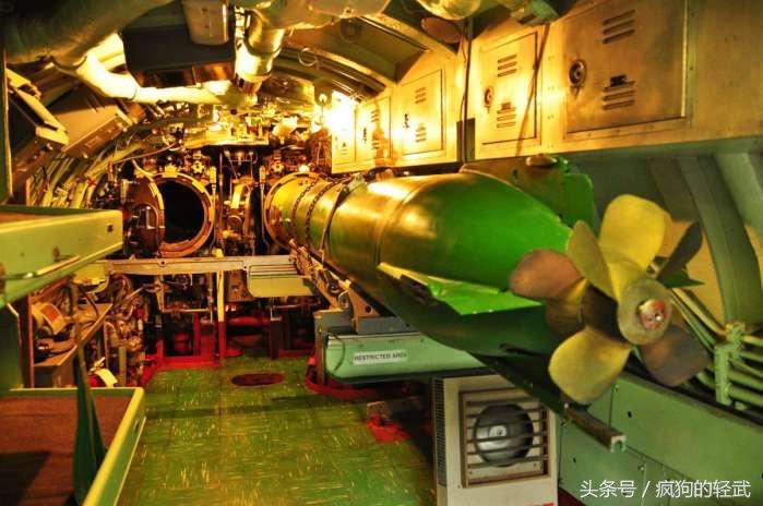 潜艇兵每天吃罐头吗,潜艇士兵的生活