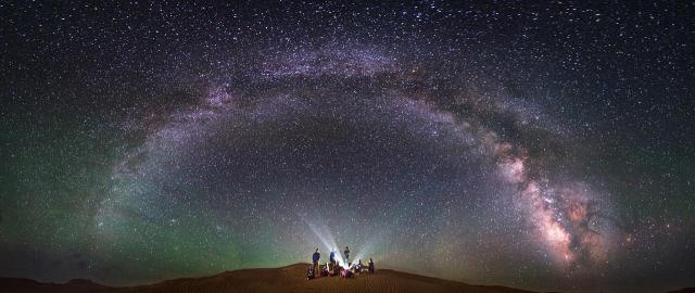 国内自驾帐篷露营地,国内的悬崖绝壁露营地