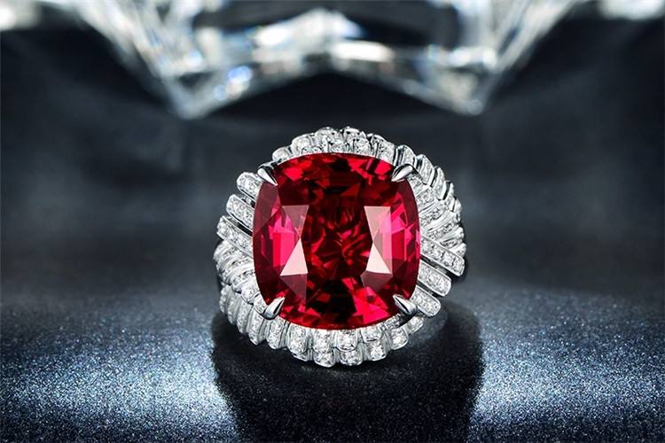 记住这些细节能保命,首饰的保养方法和关注事项