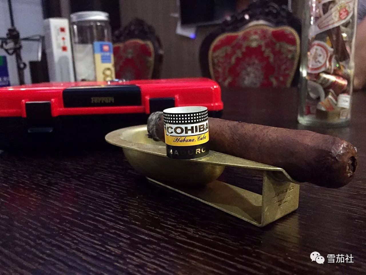 抽雪茄如何避免头晕恶心,抽雪茄晕吐怎么解决