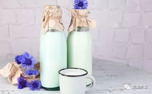 牛奶美白小攻略,纯牛奶怎么喝能美白