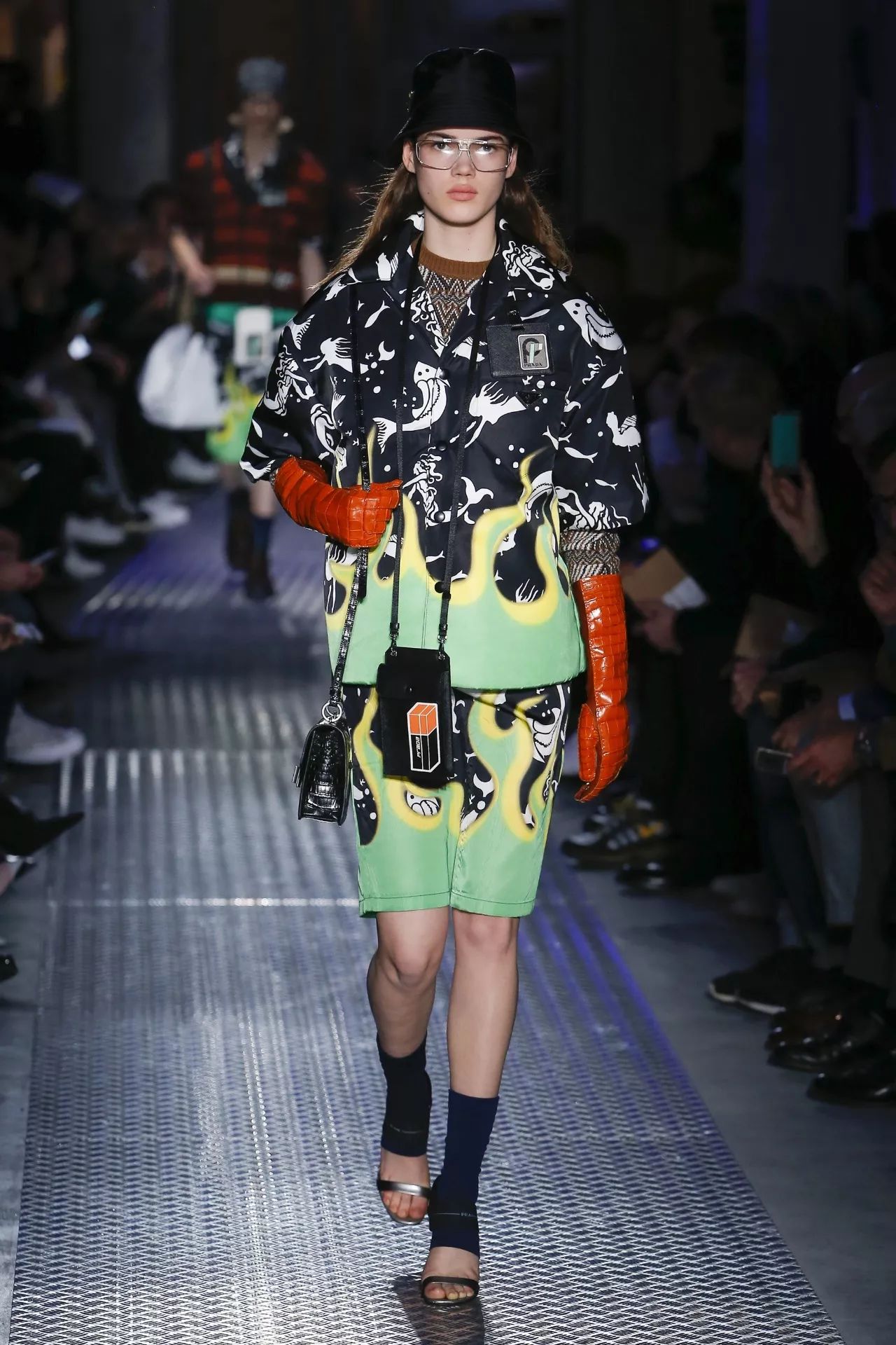 tf秀场2019,米兰时装周tfboys