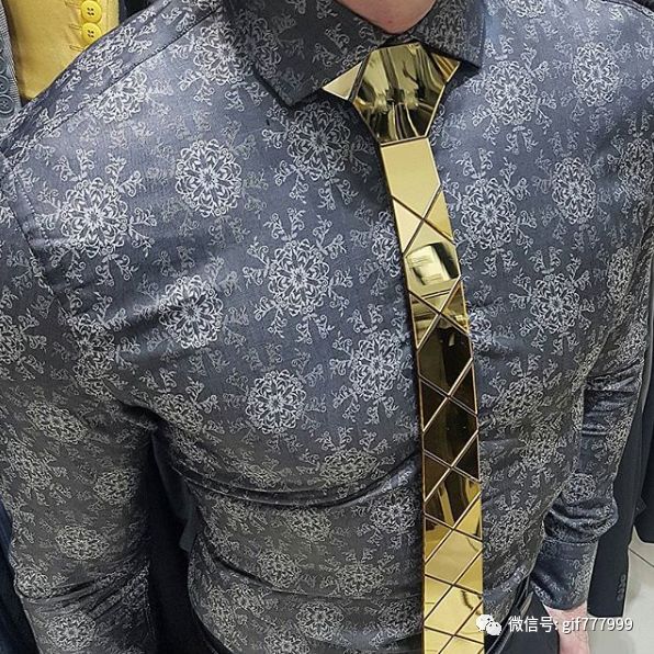 男人胸大穿的背心,男人胸部大穿啥衣服