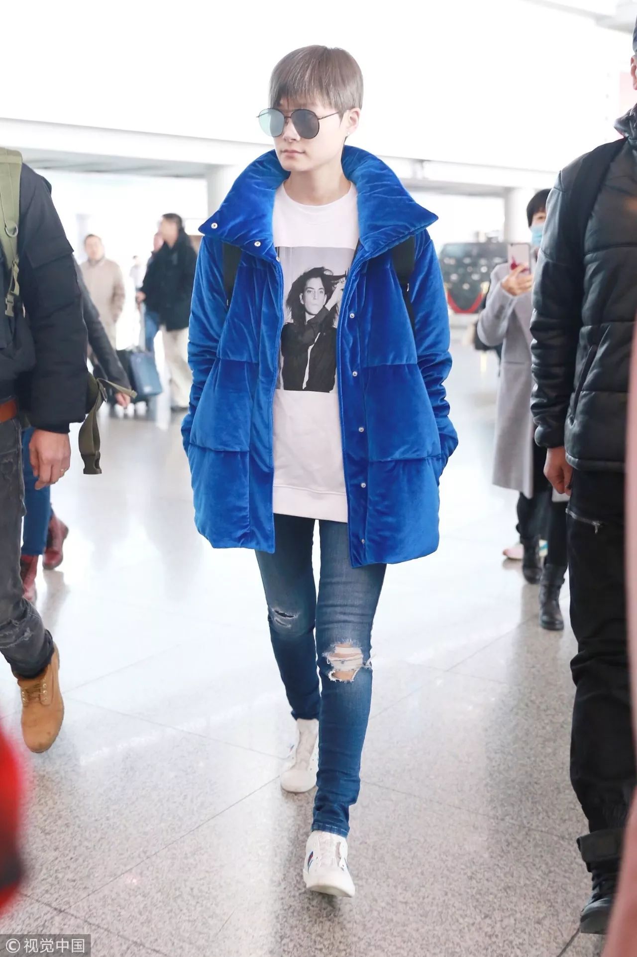 李宇春惊艳穿搭,李宇春惊艳的穿搭